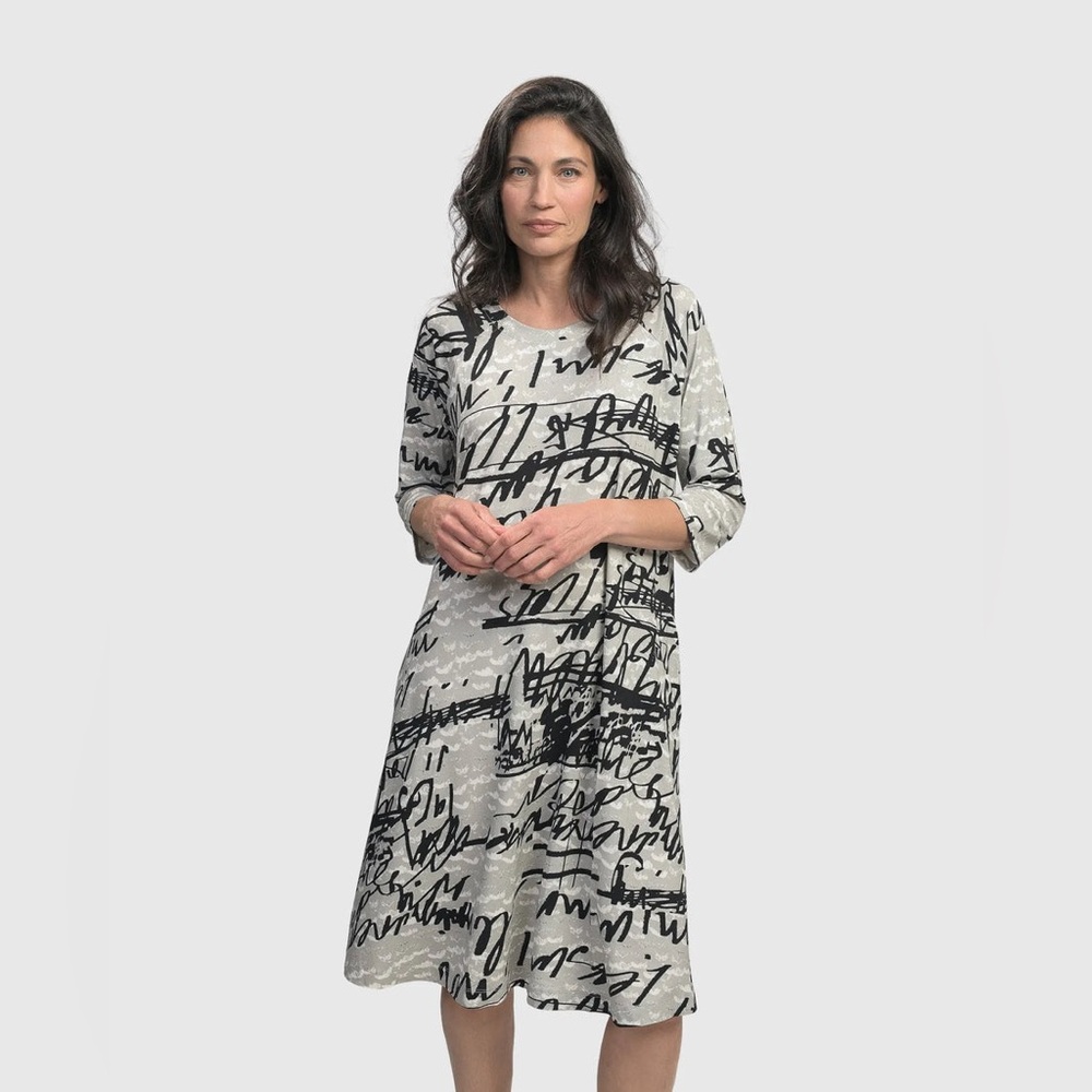 Alembika‎ Flirty A Line Dress Script Size Small